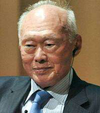 新加坡前总理李光